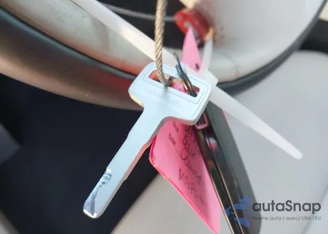 2021 Volvo Xc60 T5 Momentum из США, поврежденный, VIN YV4102DK8M1697538